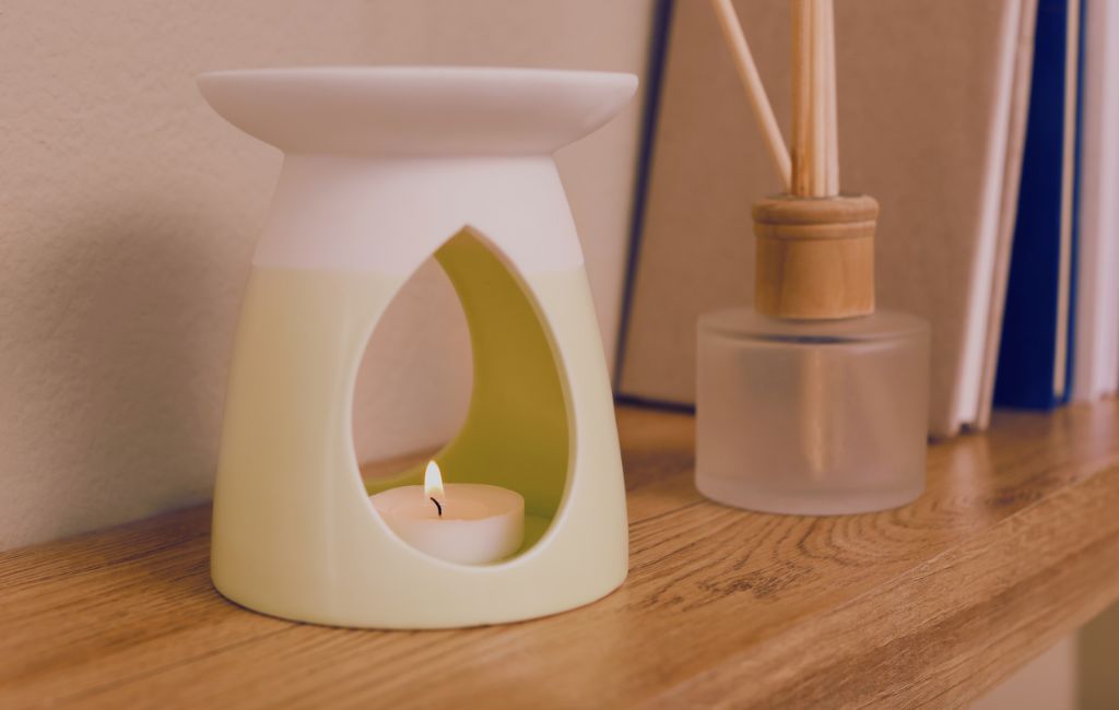Aromatizador aquecido com vela